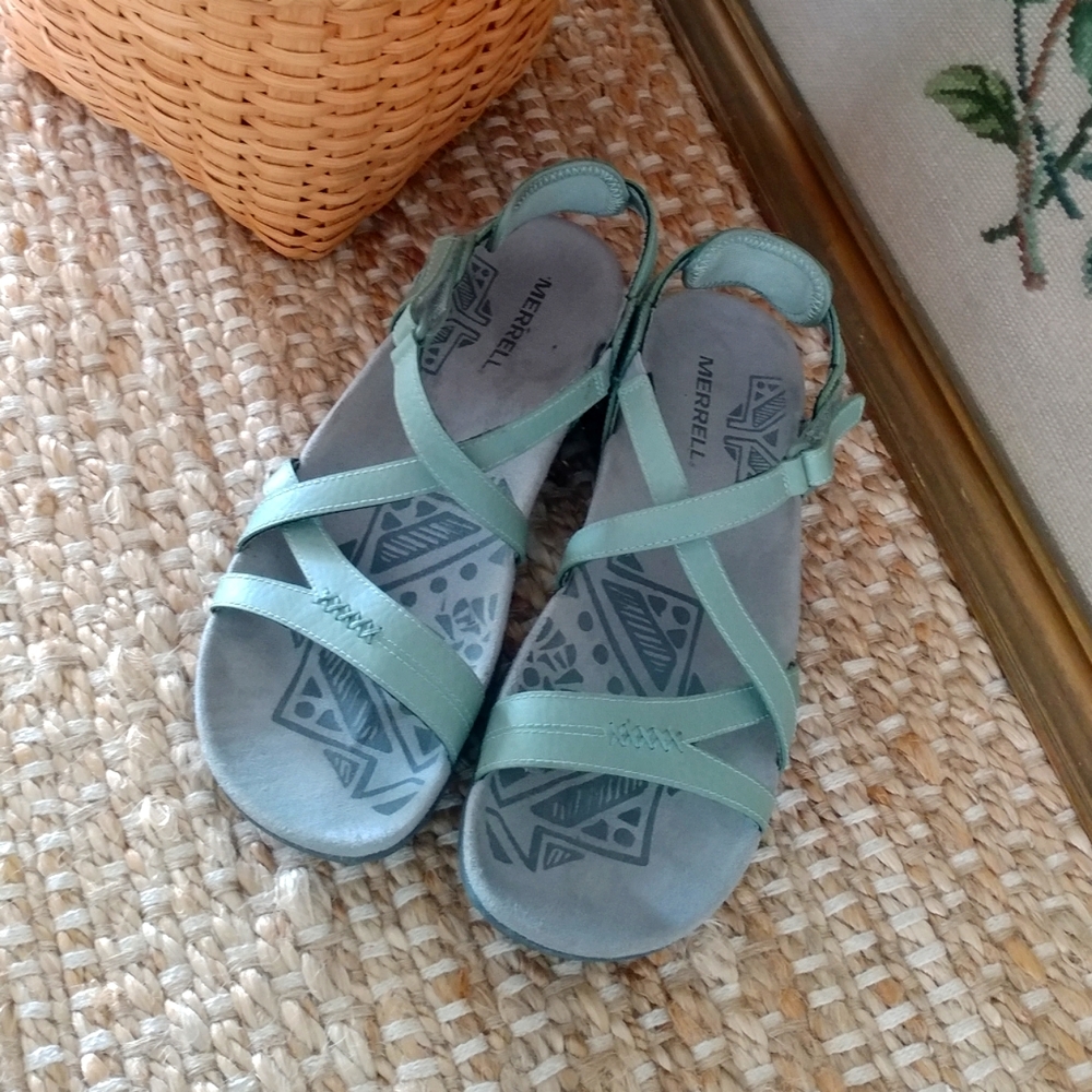 MERRELL 8/ 8.5 Blue Dove Sandals